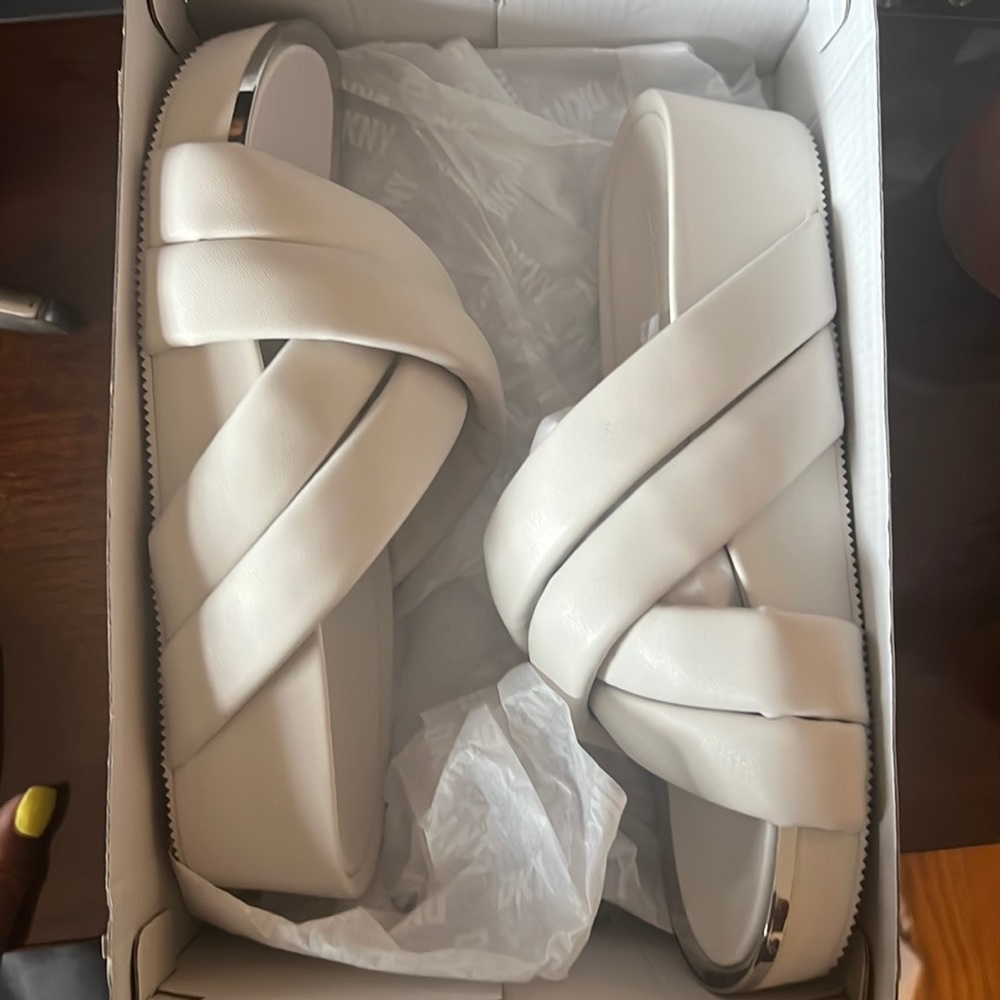 DKNY Padded Crisscross Platform Slide in Off-White